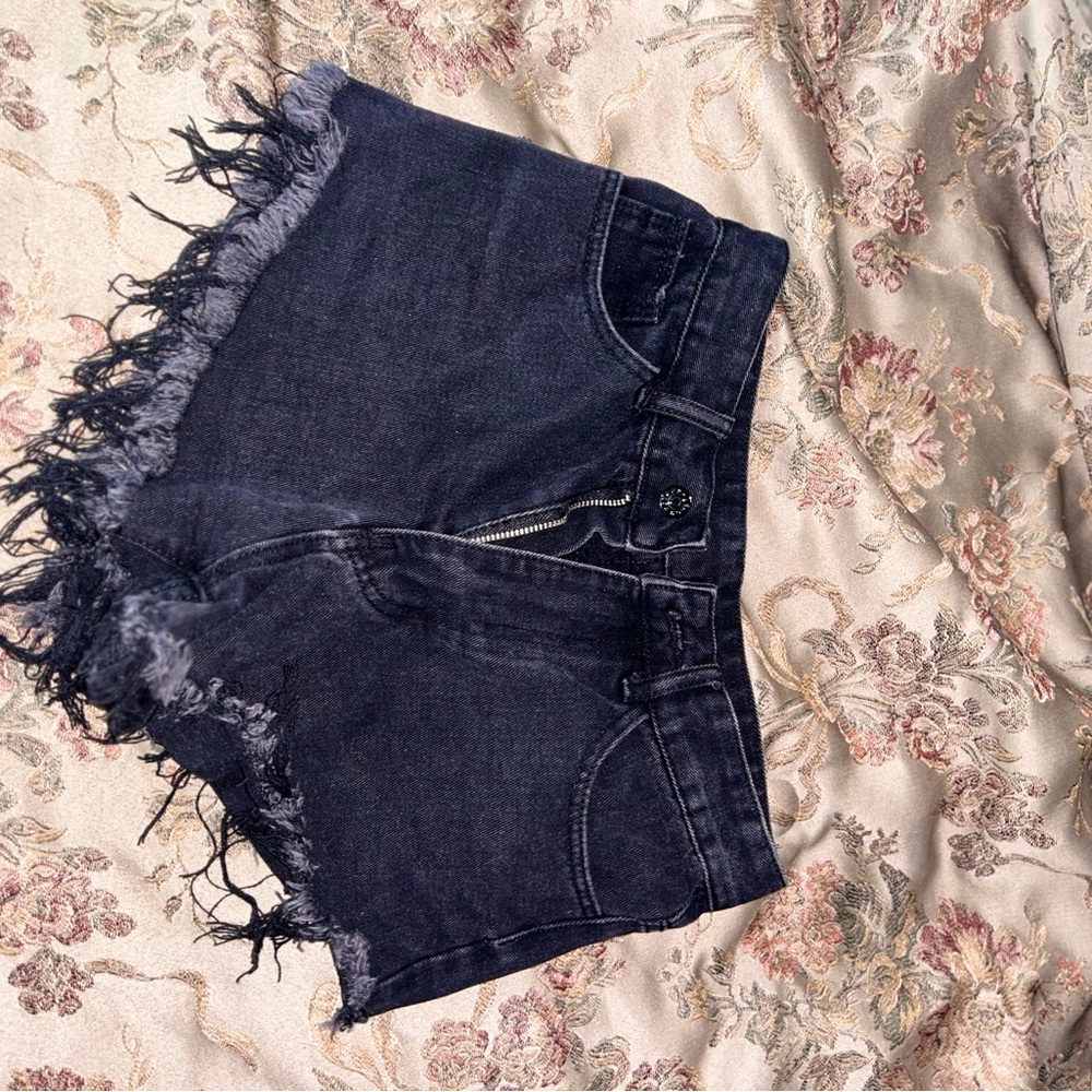 Flame embroidered denim shorts